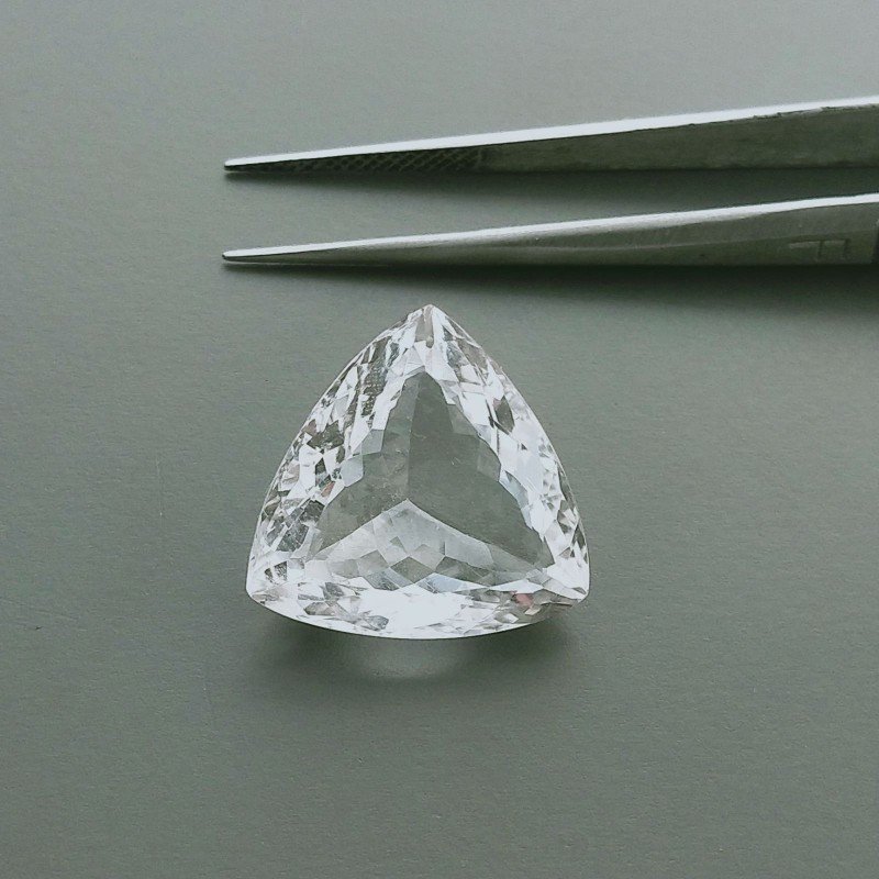 Cristallo Di Rocca Naturale Taglio Trillion Sfaccettata a Mano Gemma Sciolta 18X18X10-11mm 15,50+ Carati 1pz