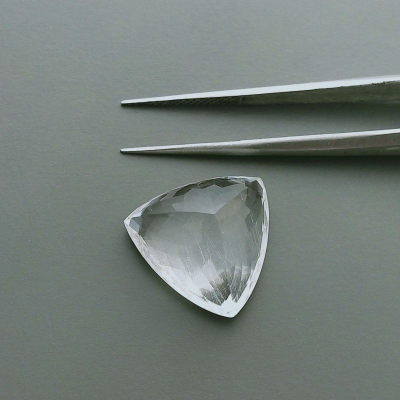 Cristallo Di Rocca Naturale Taglio Trillion Sfaccettata a Mano Gemma Sciolta 18X18X10-11mm 15,50+ Carati 1pz