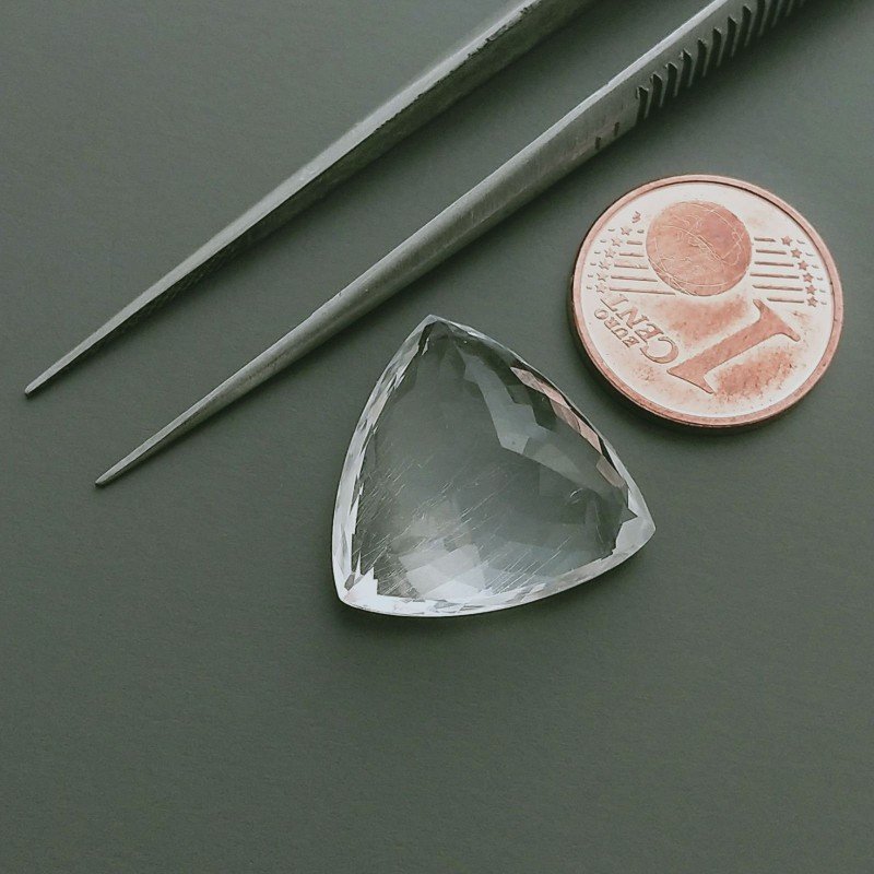 Cristallo Di Rocca Naturale Taglio Trillion Sfaccettata a Mano Gemma Sciolta 18X18X10-11mm 15,50+ Carati 1pz