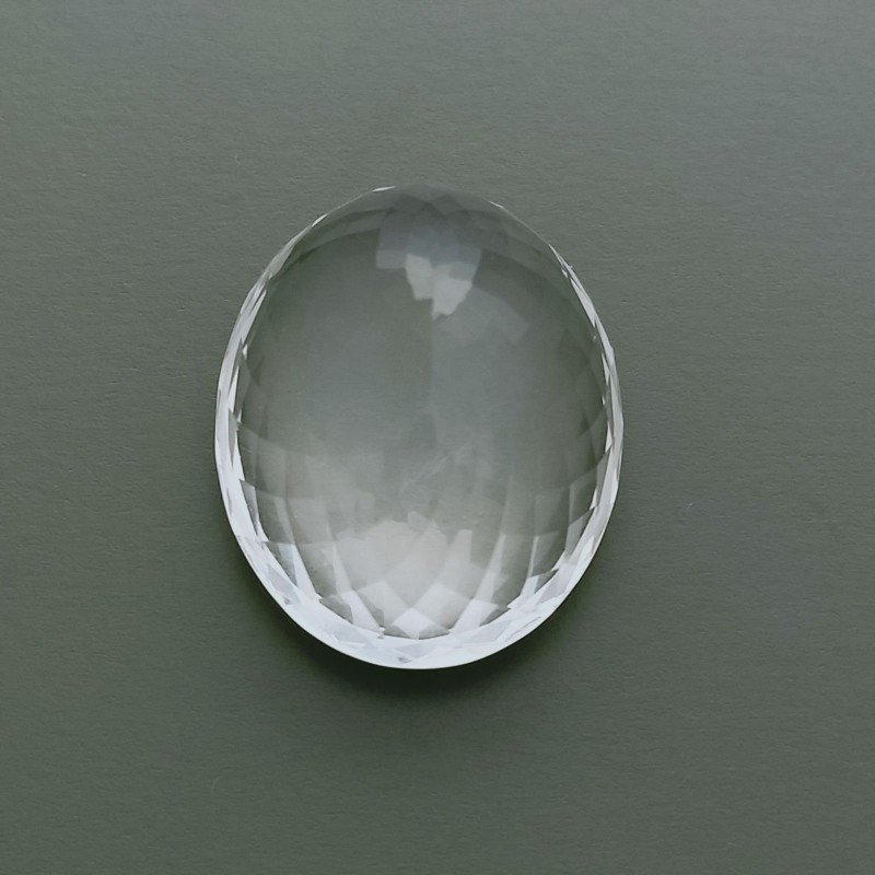 Gemma Sciolta di Cristallo di Rocca Naturale, Taglio Ovale Sfaccettato a Mano, 24x19x10 mm, 29+ ct