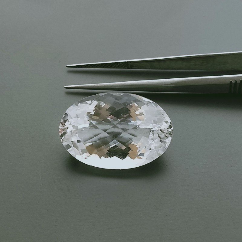Cristallo Di Rocca Naturale Taglio Ovale Sfaccettata a Mano Gemma Sciolta 24X16X12mm 27,00 Carati 1pz
