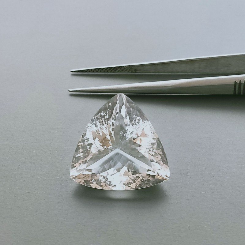 Cristallo Di Rocca Naturale Taglio Trillion Sfaccettata a Mano Gemma Sciolta 20X20X11mm 21,40 Carati 1pz Cristallo Di Rocca Naturale Taglio Trillion Sfaccettata a Mano Gemma Sciolta 20X20X11mm 21,40 Carati 1pz