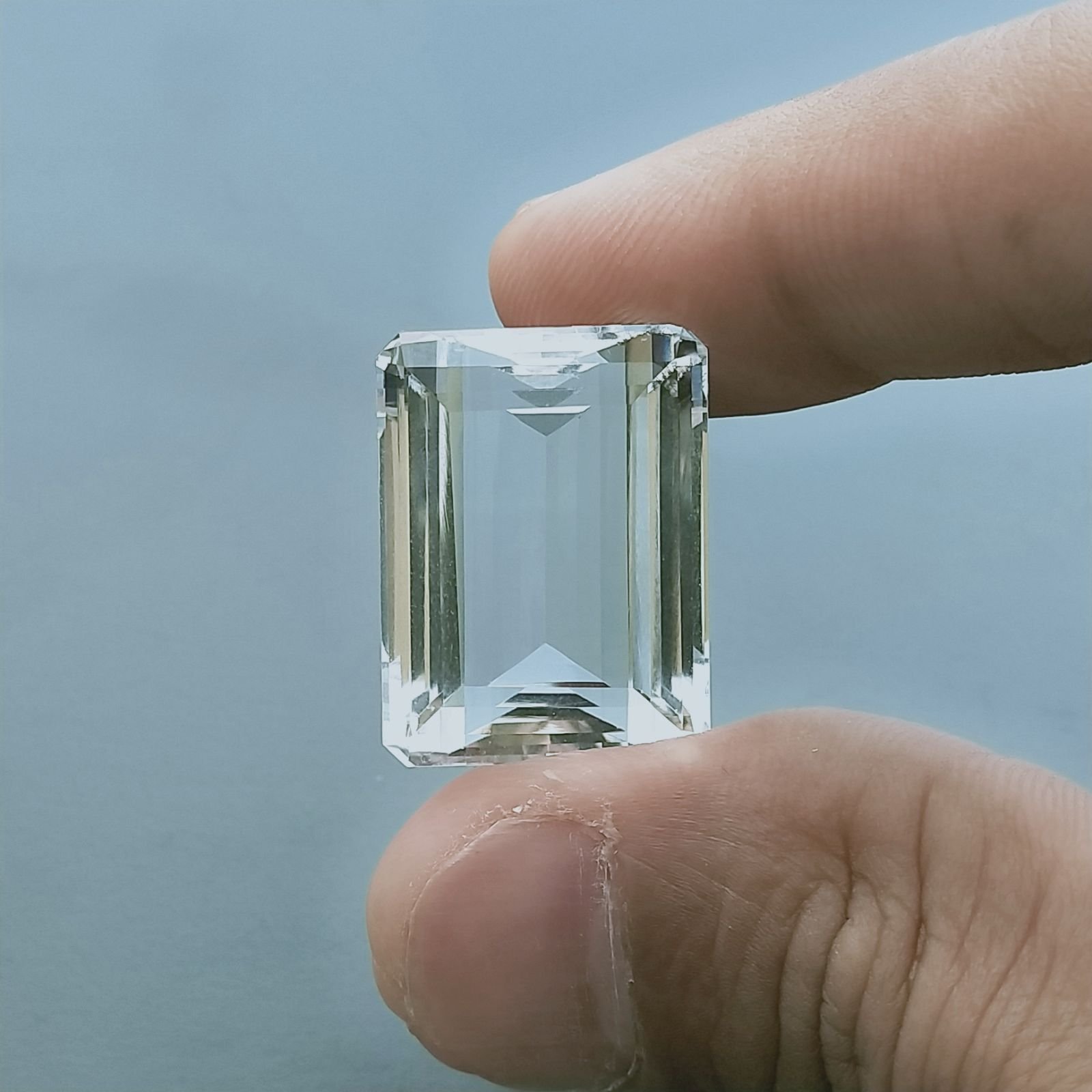 Cristallo Di Rocca Naturale Taglio Smeraldo Ottagono Sfaccettata a Mano Gemma Sciolta 24X18X12mm 45,90 Carati 1pz