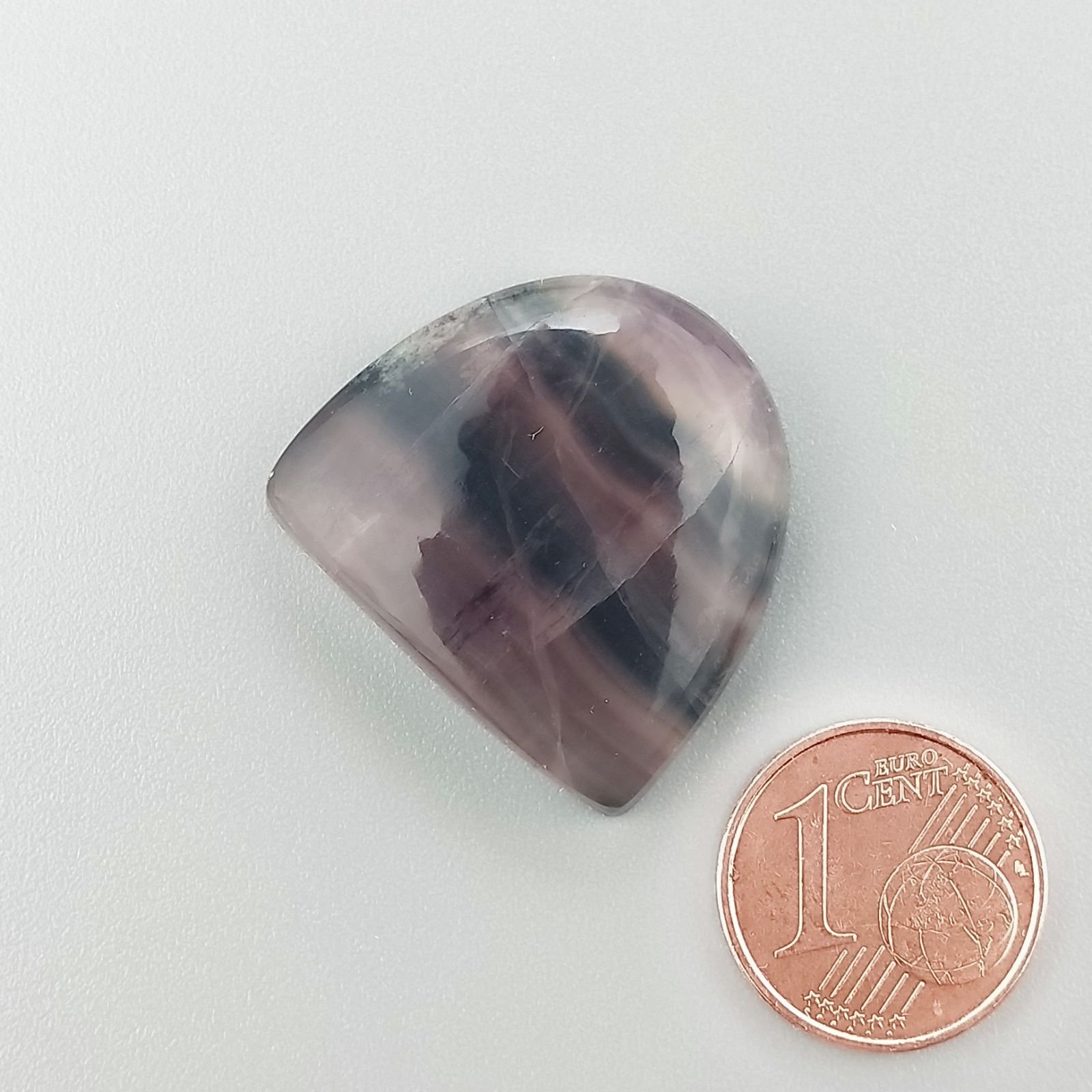 Fluorite Naturale Forma Fantasia Piatto Cabochon Liscio Fatto a Mano 23X24mm 7,03gm 1pz