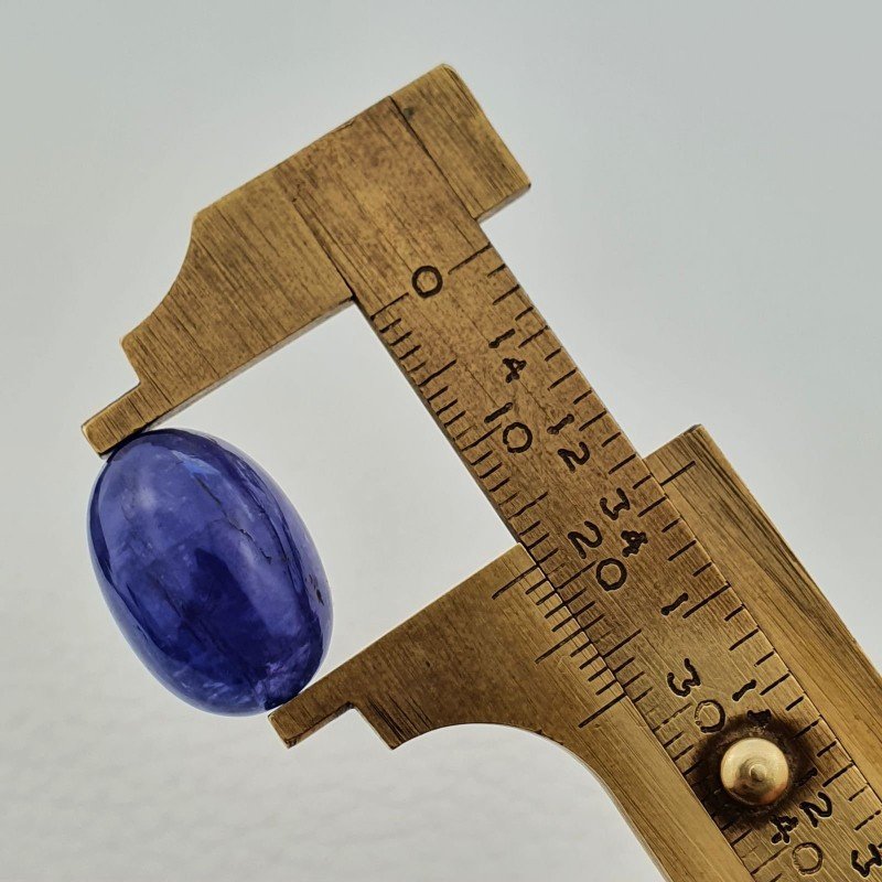 Tanzanite Naturale Forma Ovale Piatto Cabochon Liscio Fatto a Mano 18X12X11mm 22,95 Carati 1pz