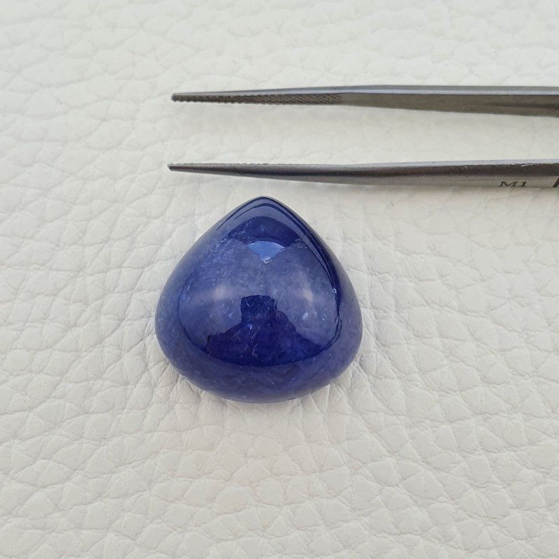 Tanzanite Naturale Forma Cuore Piatto Cabochon Liscio Fatto a Mano 23X23X15mm 63,40 Carati 1pz
