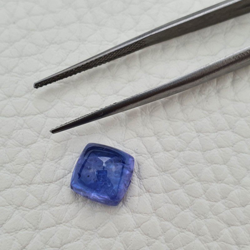 Tanzanite Naturale Forma Cuscino Quadrato Piatto Cabochon Liscio Fatto a Mano 9X9X5mm 4,75 Carati 1pz