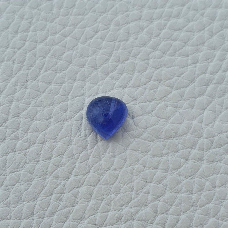 Cabochon di Tanzanite Naturale Cuore, Piatto e Liscio, 10x9x6 mm, 5,65 ct, Fatto a Mano