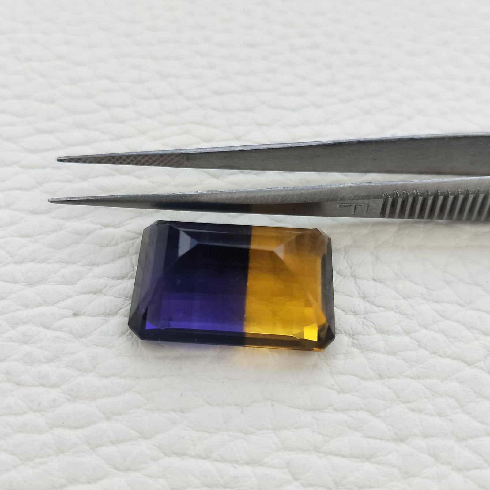 Ametrina Idrotermale Taglio Smeraldo Ottagono Sfaccettata a Mano Gemma Sciolta 21X15X9mm 23,15 Carati 1pz