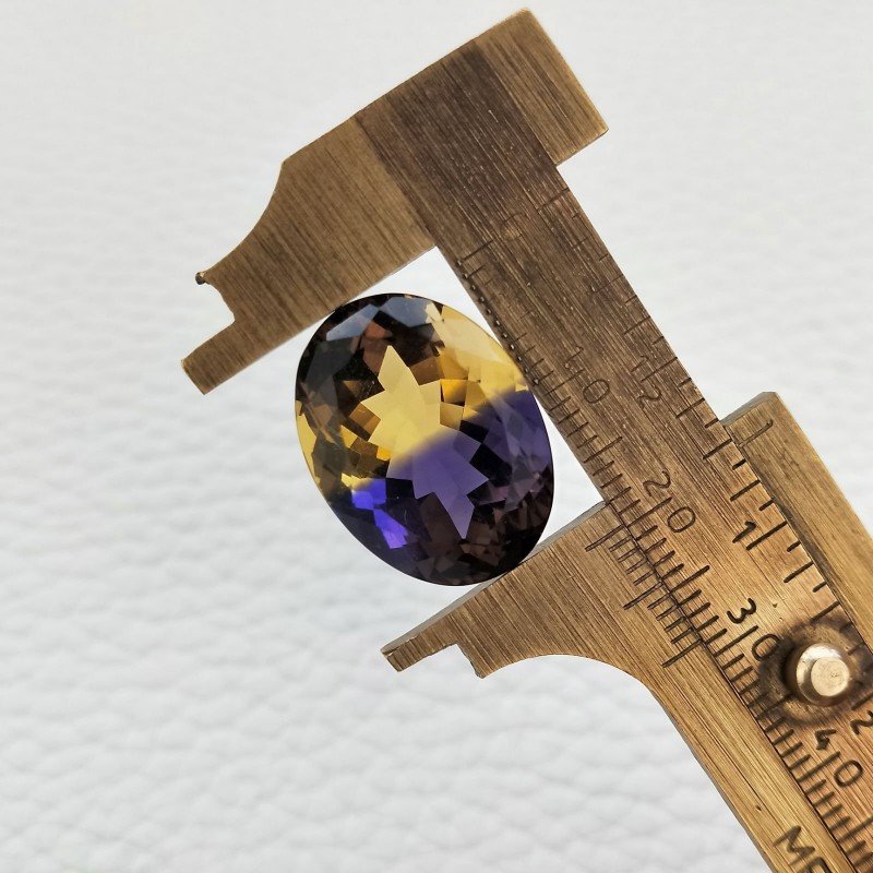 Ametrina Idrotermale Taglio Ovale Sfaccettata a Mano Gemma Sciolta 20X15X11mm 17,15 Carati 1pz