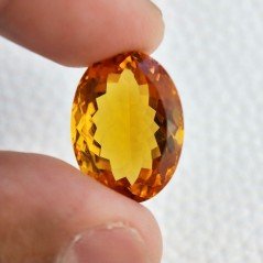 Topazio Citrino Idrotermale Taglio Ovale Sfaccettata a Mano Gemma Sciolta 21X16X11mm 22,75 Carati 1pz