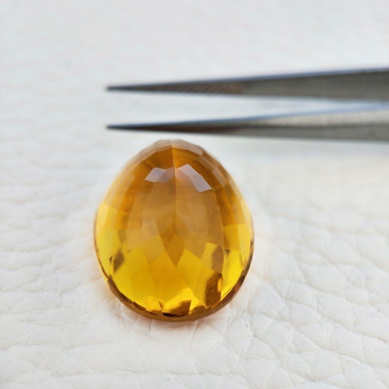 Topazio Citrino Idrotermale Taglio Ovale Sfaccettata a Mano Gemma Sciolta 21X16X11mm 22,75 Carati 1pz
