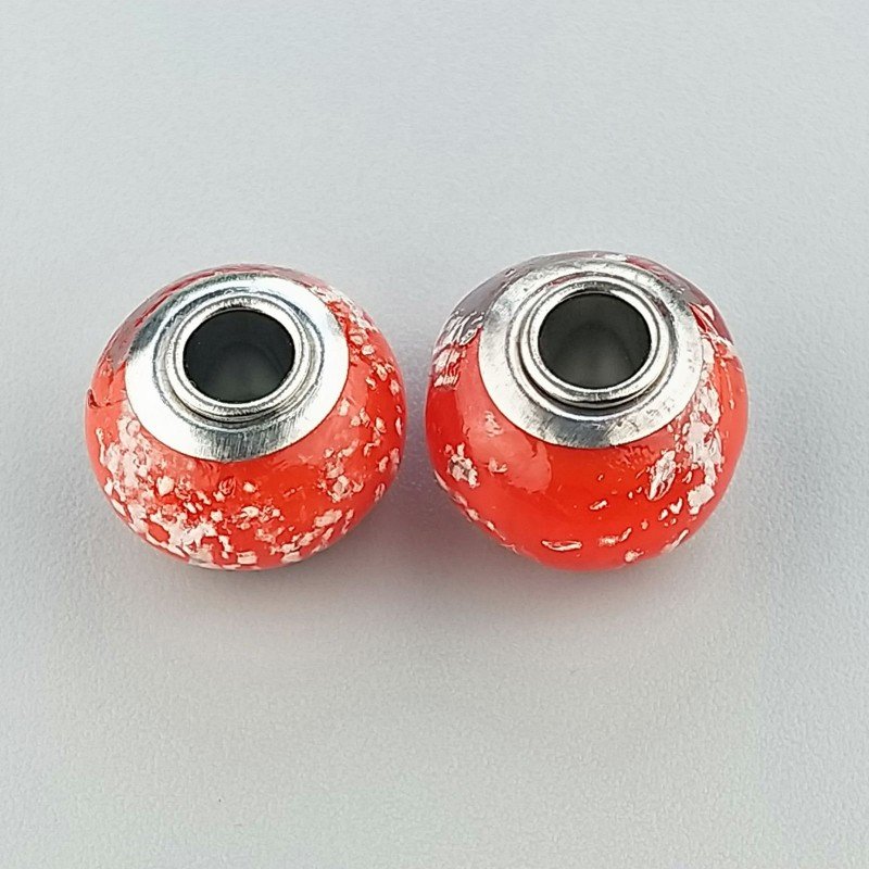 Perlina foro largo colore del fuoco con macchie bianche su di esso 13.5x8.5mm 1pz