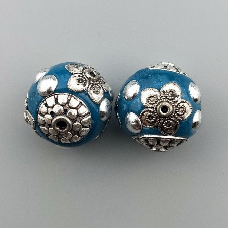Perlina foro largo Grande perlina blu pavone con fiori d'argento e cerchi fissati su di essa 13.5x8.5mm 1pz