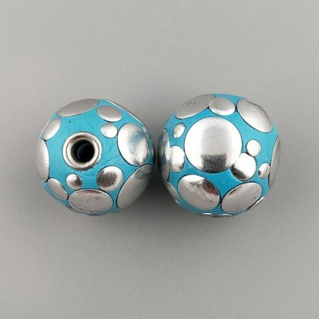 Perlina foro largo grande azzurro pallido con cerchi d'argento su di esso 13.5x8.5mm 1pz