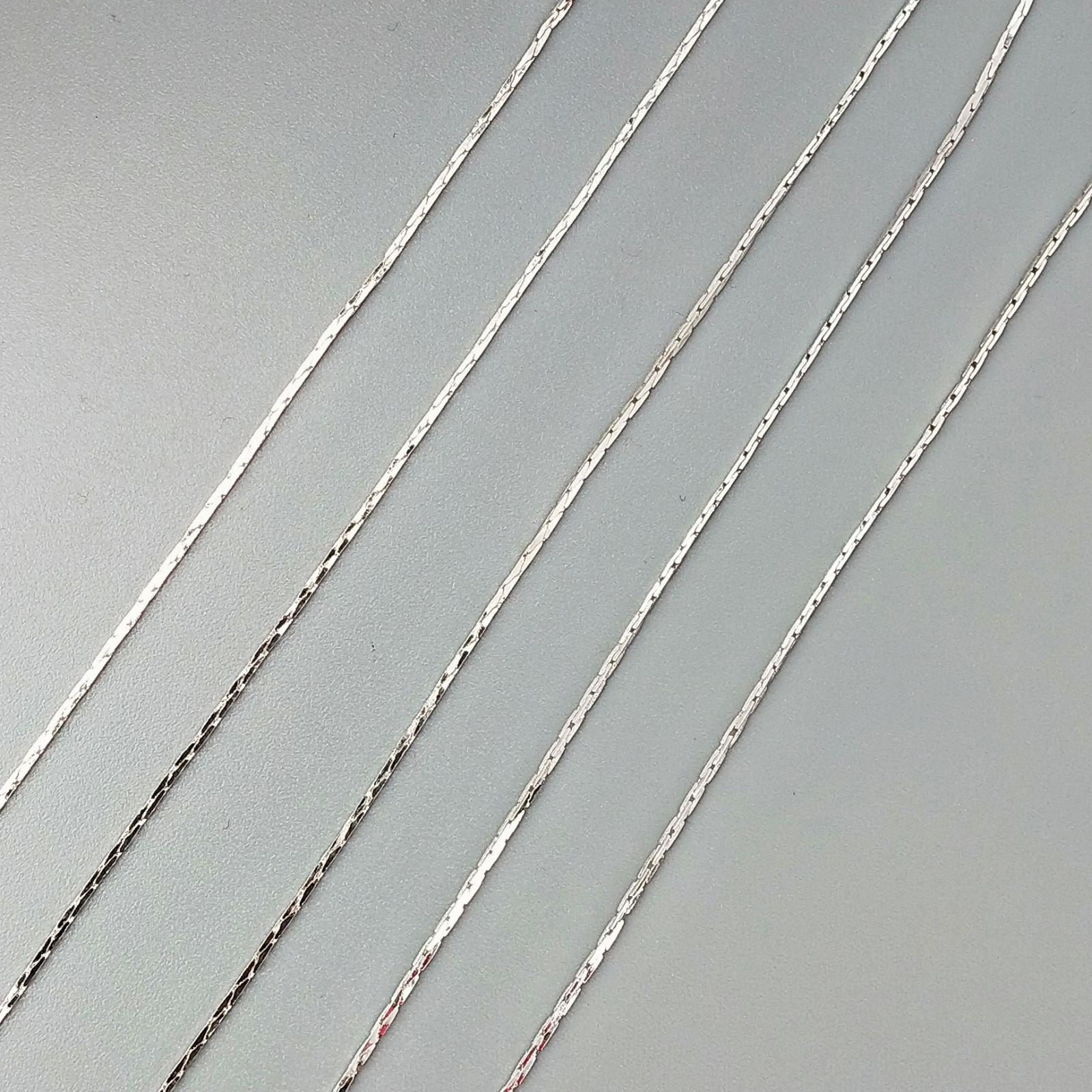 Catena Di Acciao Forma Cobra 0,40mm-Rodiato 1mt