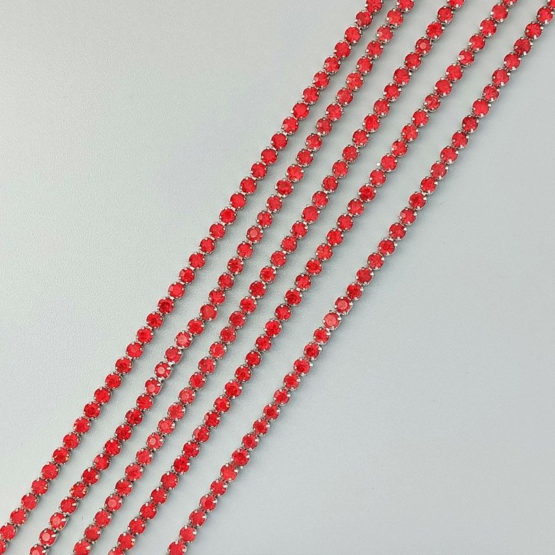 Catena Di Ottone Con Strass Incastonati 02mm Rosso-Argentato 1mt