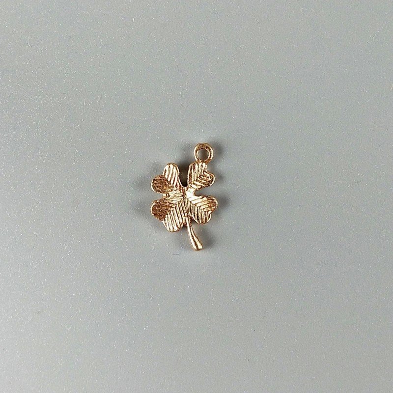 Ciondolo In Zama Opaco Forma Quadrifoglio mm-Dorato 1pz
