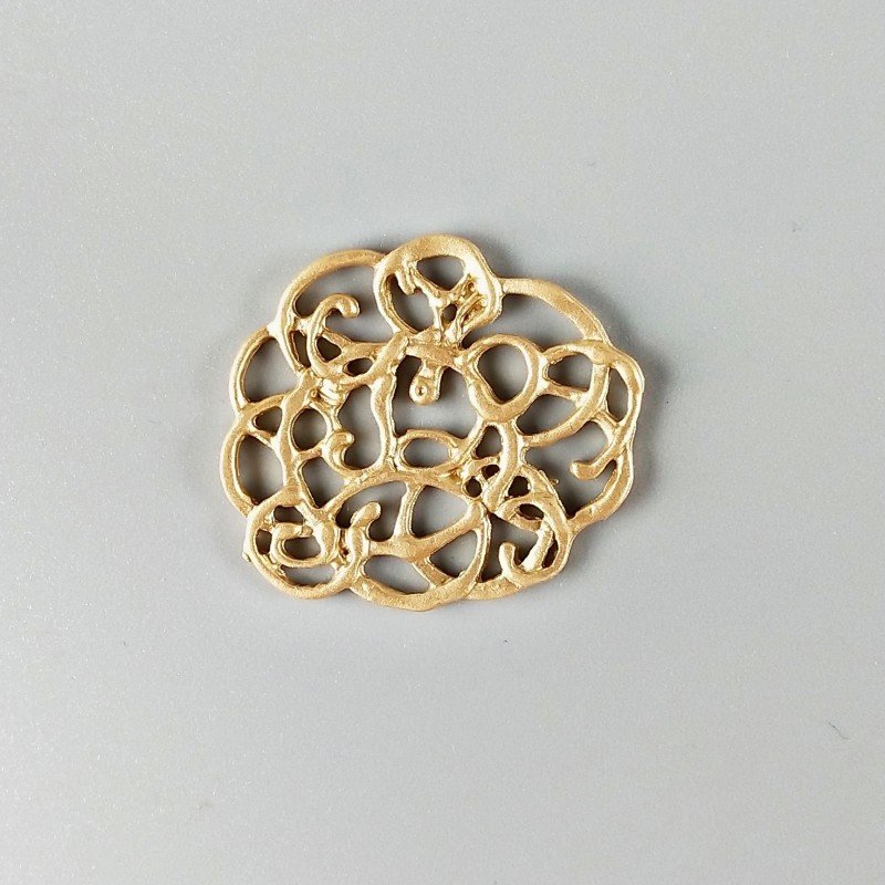 Connettore In Zama Opaco Forma Fantasia Lavorato Filigrana 33X30mm-Dorato 1pz