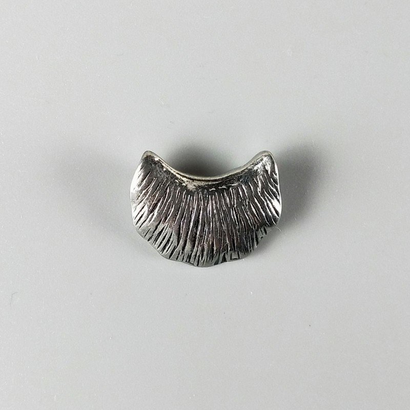 Connettore In Zama Forma Tondo Conchiglia Lavorato Ossidato 26X15mm-Argentato 1pz