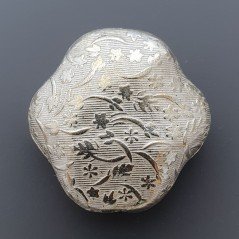 Distanziatore In Ottone Forma Fantasia Lavorato Antico Tribal 33X33mm-Argentato 1pz