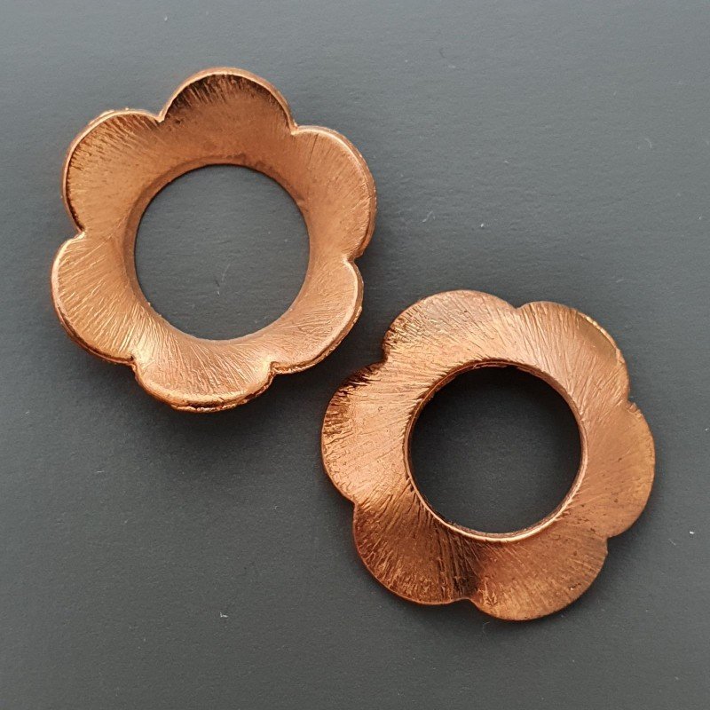 Coppette In Ottone Forma Fiore Satinato 20mm-Ramato 1pz