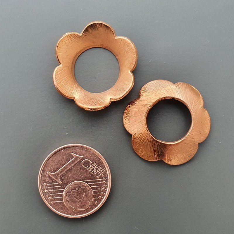 Coppette In Ottone Forma Fiore Satinato 20mm-Ramato 1pz
