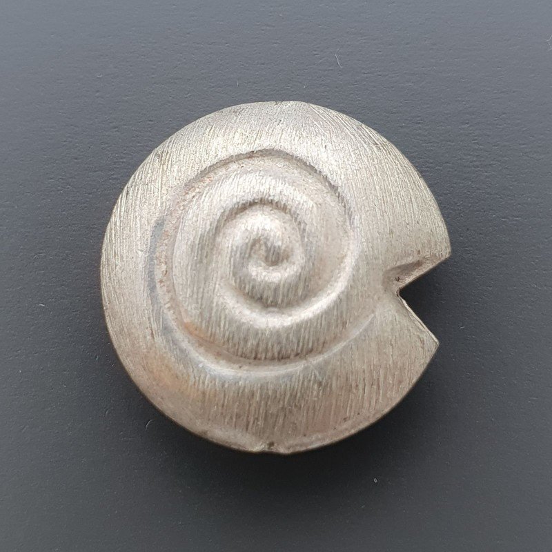 Distanziatore In Ottone Forma Forma Conchiglia Satinata 20mm Argentato 1pz