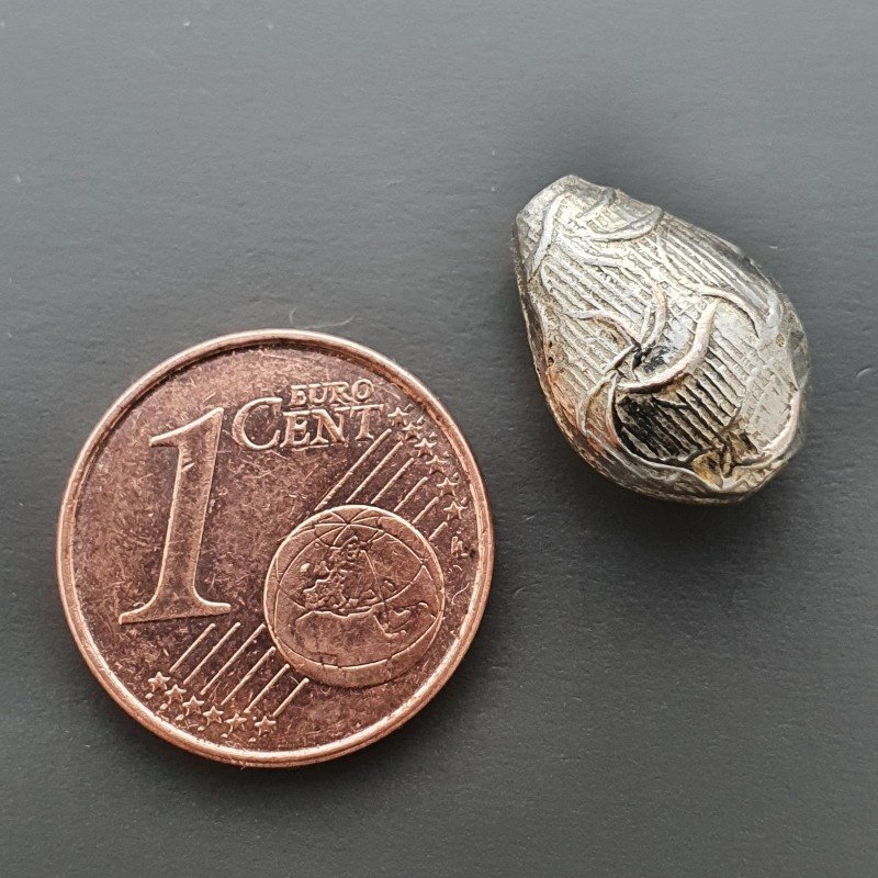 Distanziatore In Ottone Forma Gocce Lavorato Antico Tribal 09X13mm-Argentato 1pz