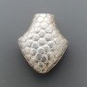 Distanziatore In Ottone Forma Pesce Lavorato Antico Tribal 19X23mm-Argentato 1pz