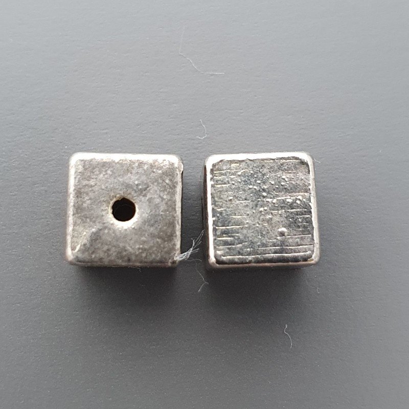 Distanziatore In Ottone Forma Cubetti Liscio 08mm-Argentato 1pz