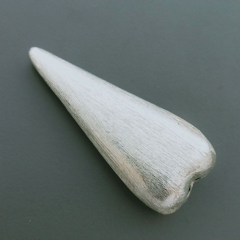 Distanziatore In Ottone Forma Goccia Cuore Satinato 18x43mm-Argentato 1pz