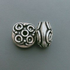 Distanziatore In Ottone Forma Tondo Piatto Lavorato Filigrana Ethnico Ossidato 14mm-Argentato 1pz