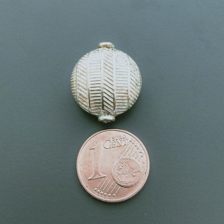Distanziatore In Ottone Forma Tondo Piatto Lavorato Antico Tribal 16X18mm-Argentato 1pz