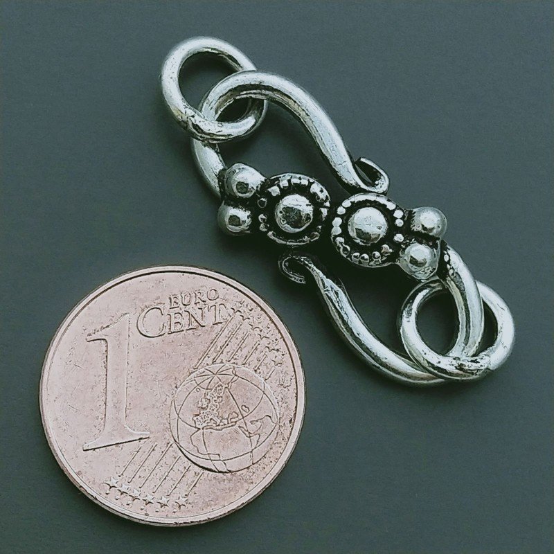 Chiusura In Ottone Forma S Lavorato Filigrana Ethnico Ossidato 22mm-Argentato 4pz