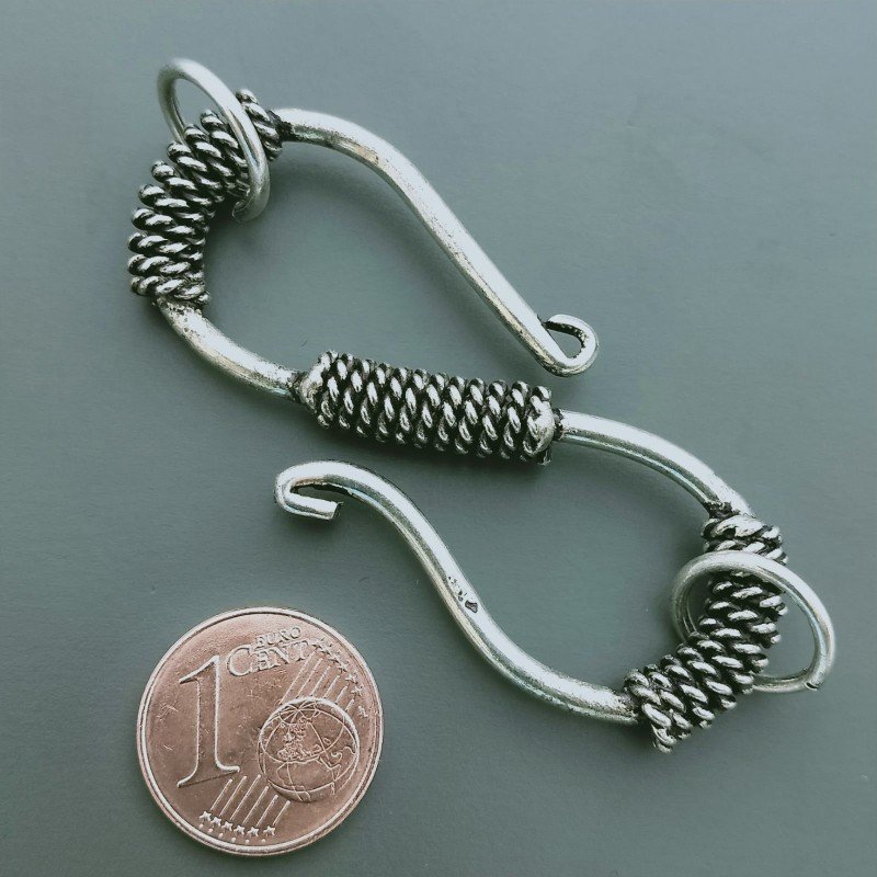 Chiusura In Ottone Forma S Lavorato Ethnico Ossidato 22-24mm-Argentato 1pz