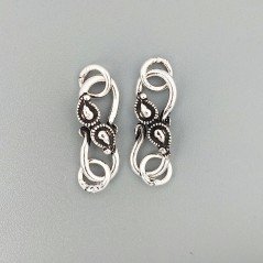 Chiusura In Ottone Forma S Lavorato Filigrana Ethnico Ossidato 23mm-Argentato 4pz