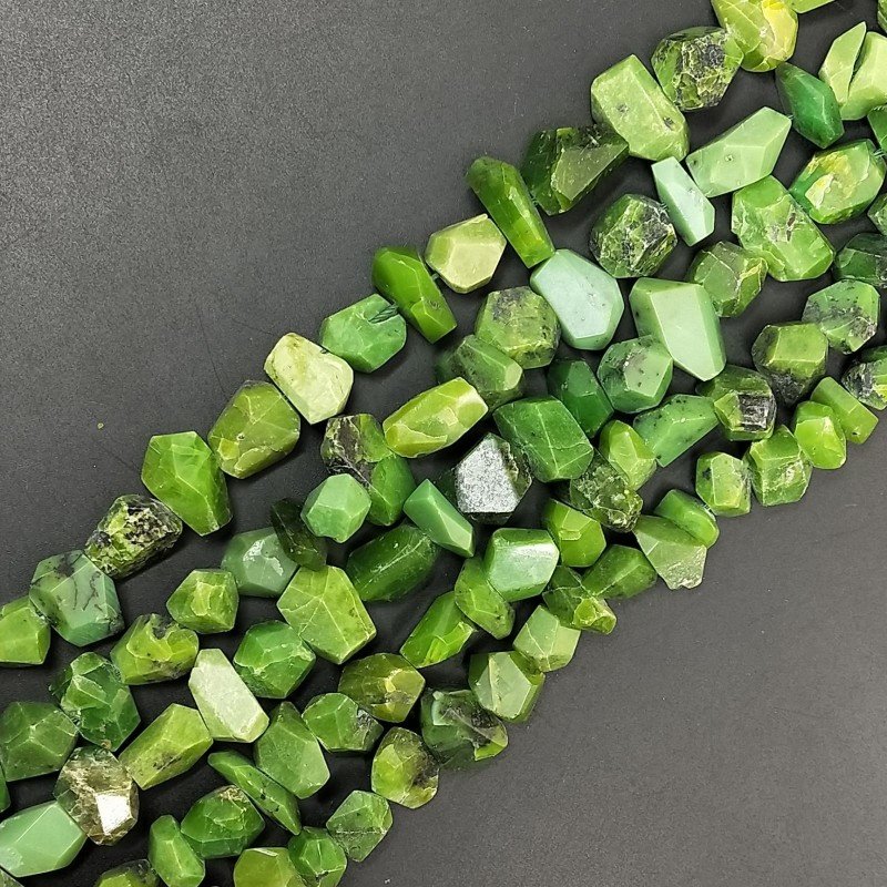 Opale verde sassi grezzi irregolari chips