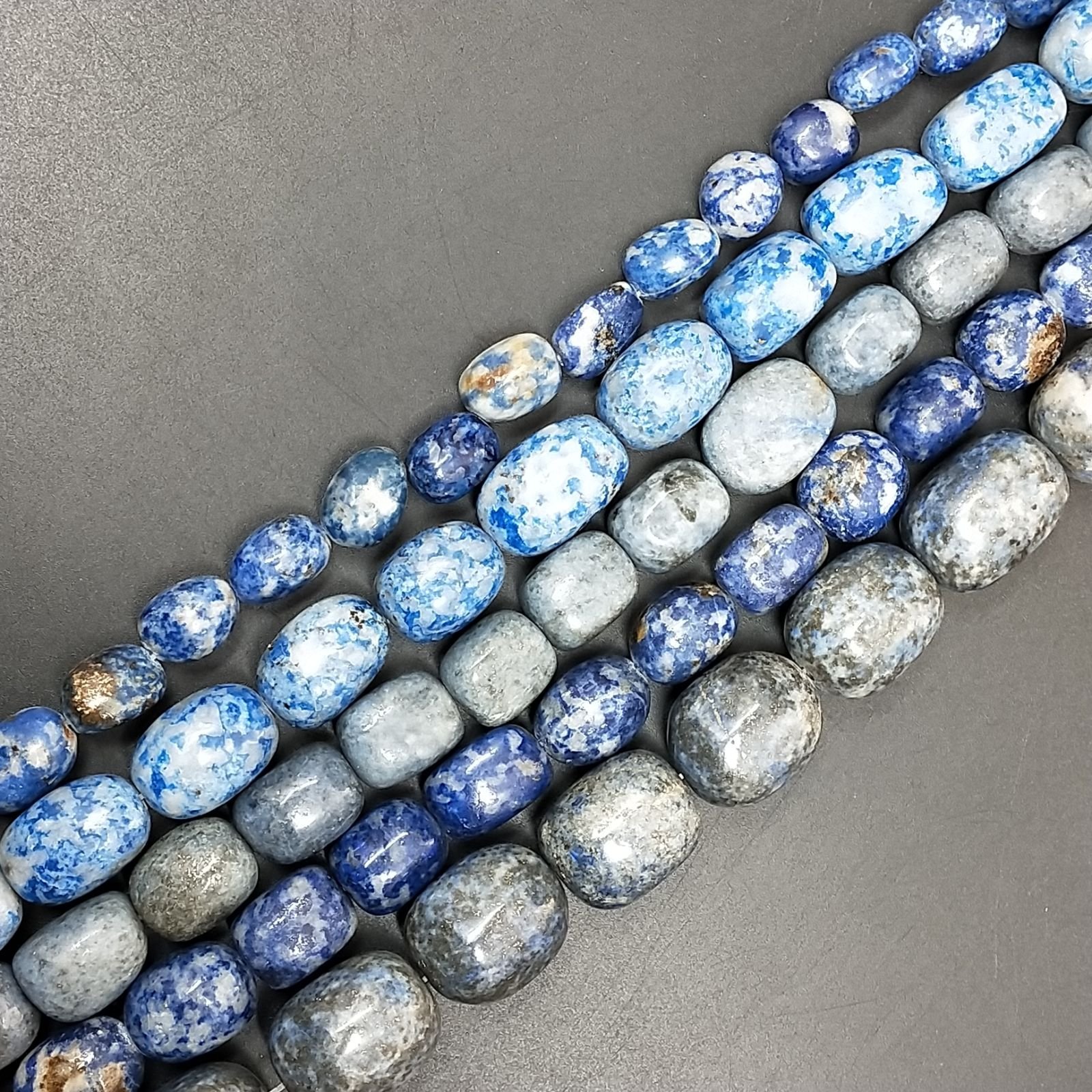 Lapis lazuli sassi lisci