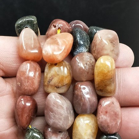 Quarzo rutilato multicolore (A) sassi lisci