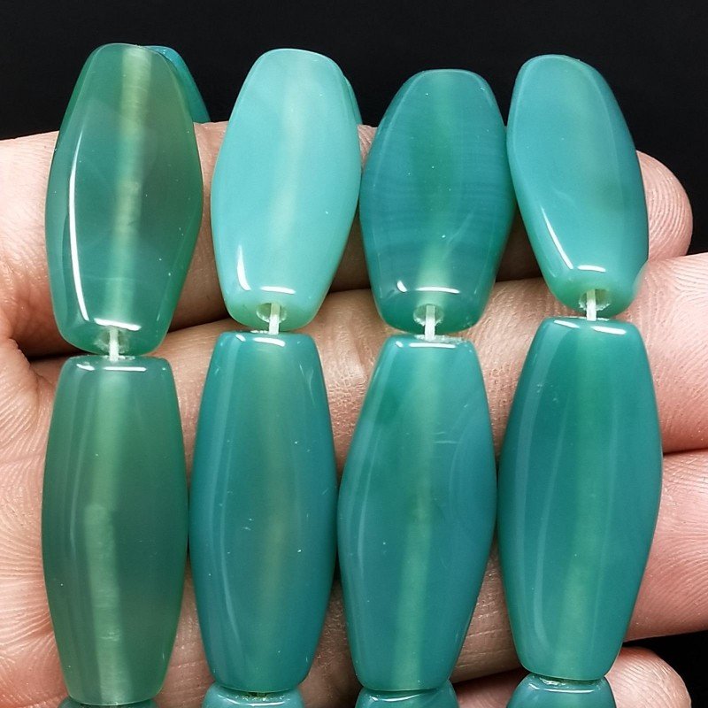 Agata Verde Scuro in Perline Forma Ovale Piatto Liscio Foro Passante 12X30mm