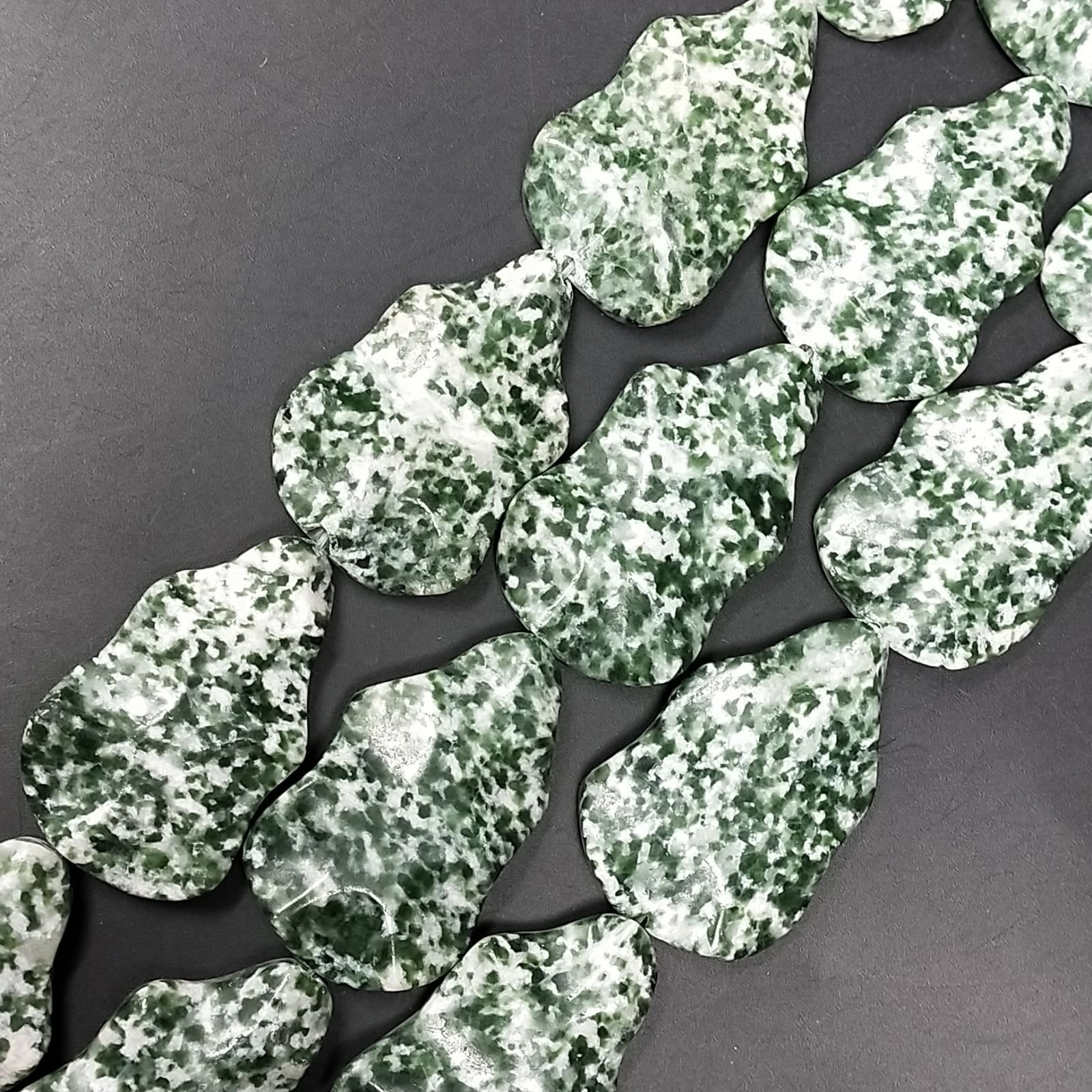 Agata Muschiata Perline Forma Foglia Liscio 20X36mm