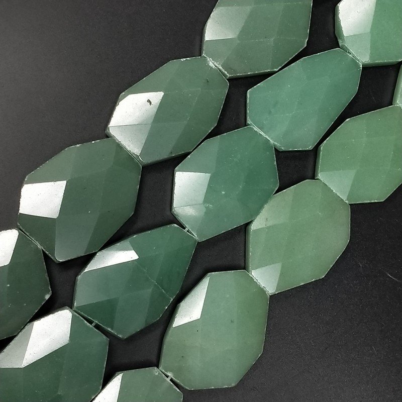 Avventurina verde sassi piatti sfaccettati