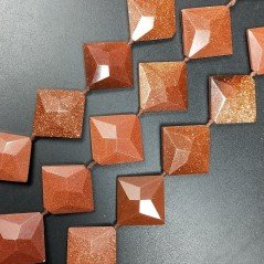 Pasta di Pietra del Sole in Perline Forma Rombo Piatto Sfaccettato Foro Diagonale 26mm