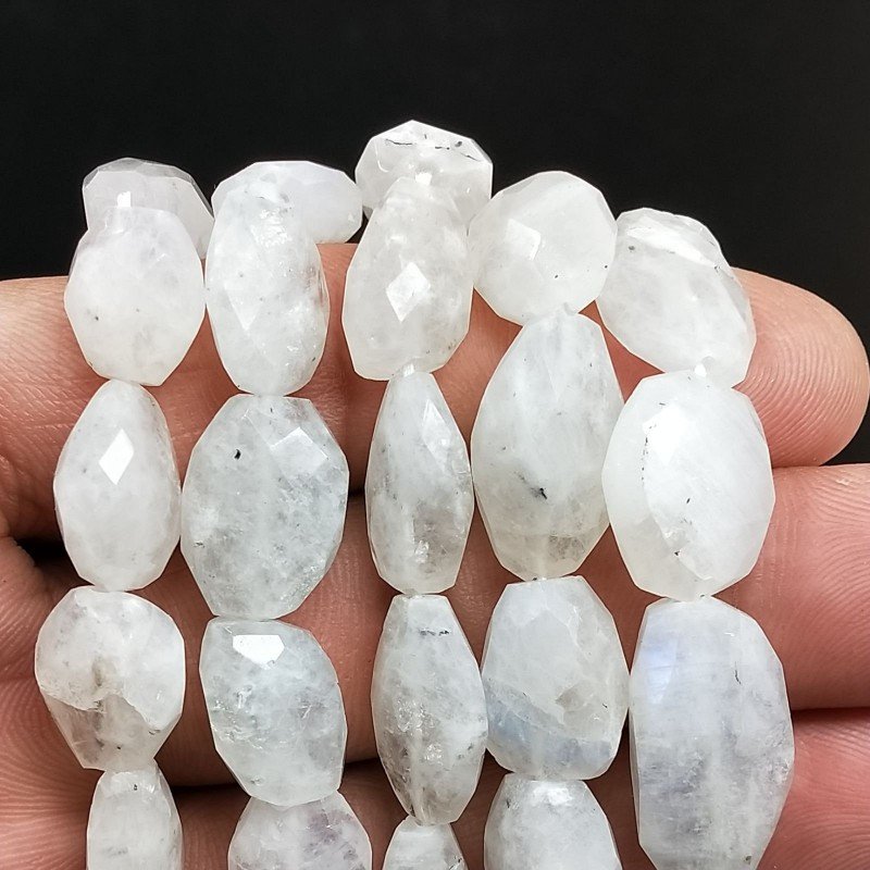 Labradorite Bianca (A) Sassi Sfaccettati A Mano