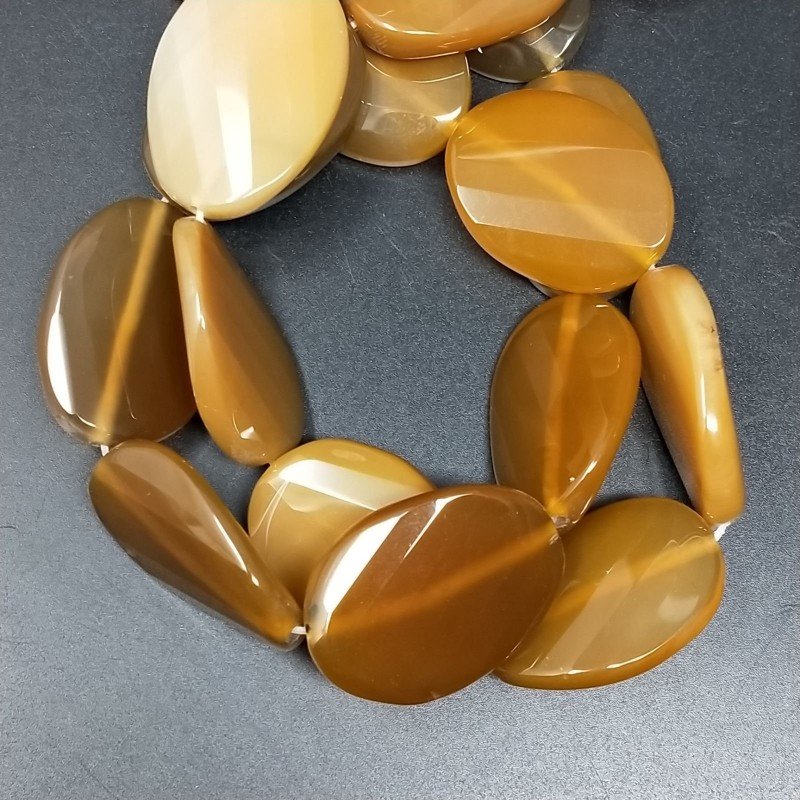 Agata Gialla in Perline Forma Ovale Piatto Sfaccettato Elicoidale Foro Passante 24X34mm