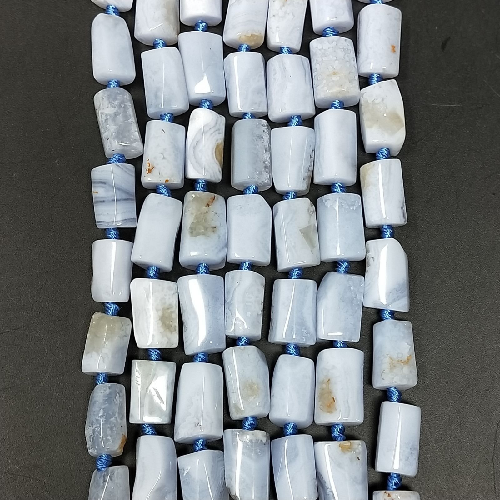Calcedonio Grezzo Perline Forma Cilindro Grezzo Liscio Irregolare 06-08X09X12mm