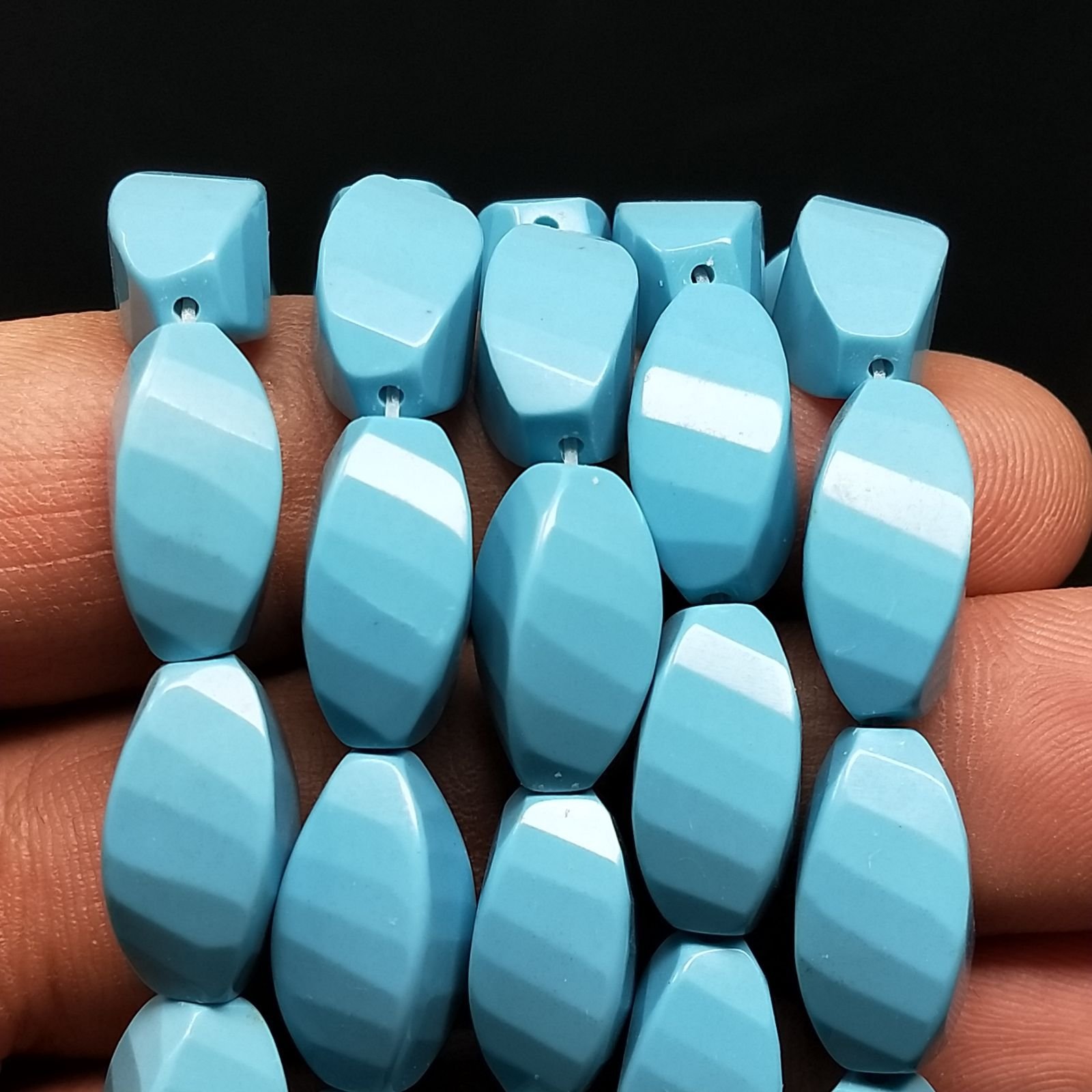 Pasta di Turchese in Perline Forma Twist Sfaccettato Foro Passante 08X16mm