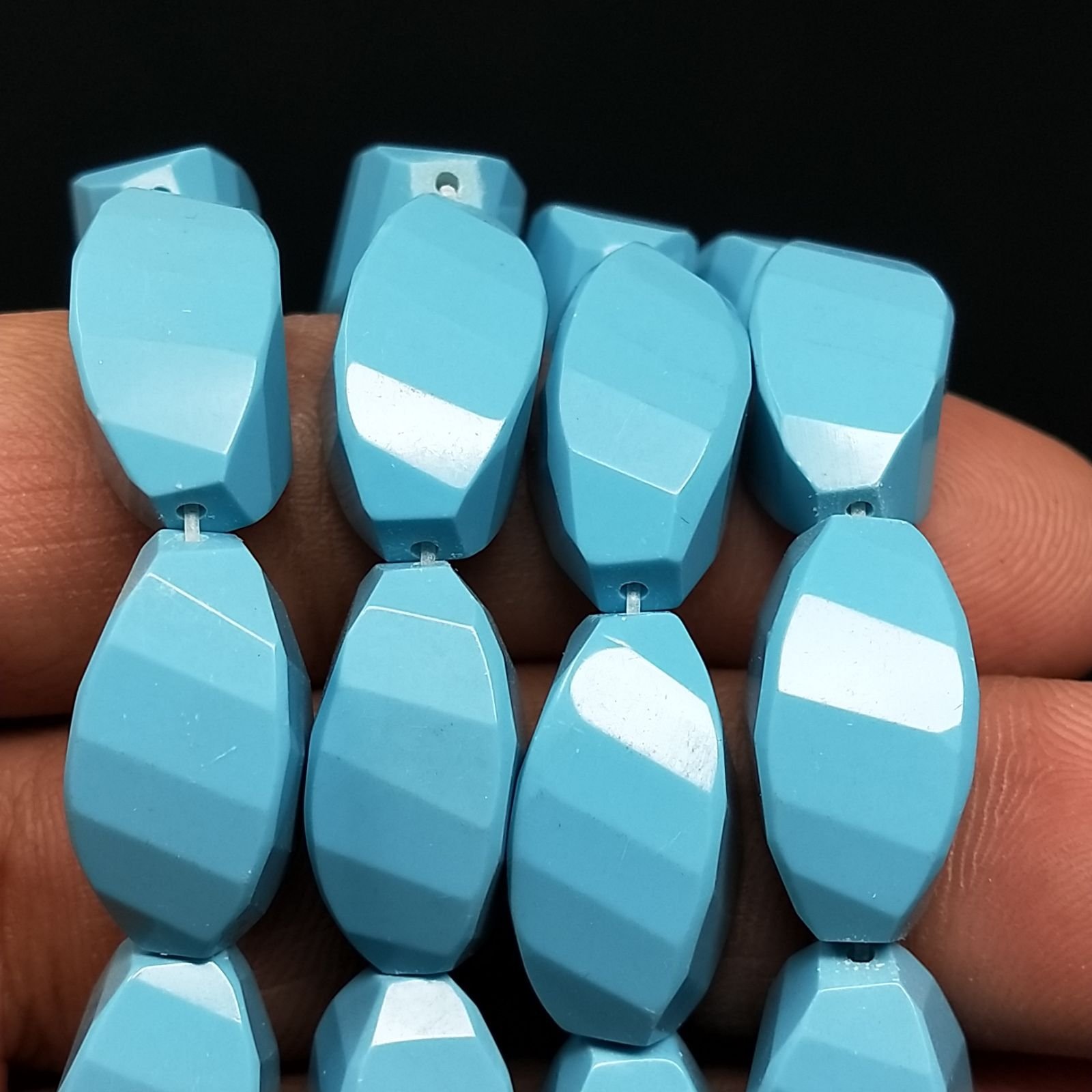 Pasta di turchese in Perline Forma Twist Sfaccettato Foro Passante 10X18mm