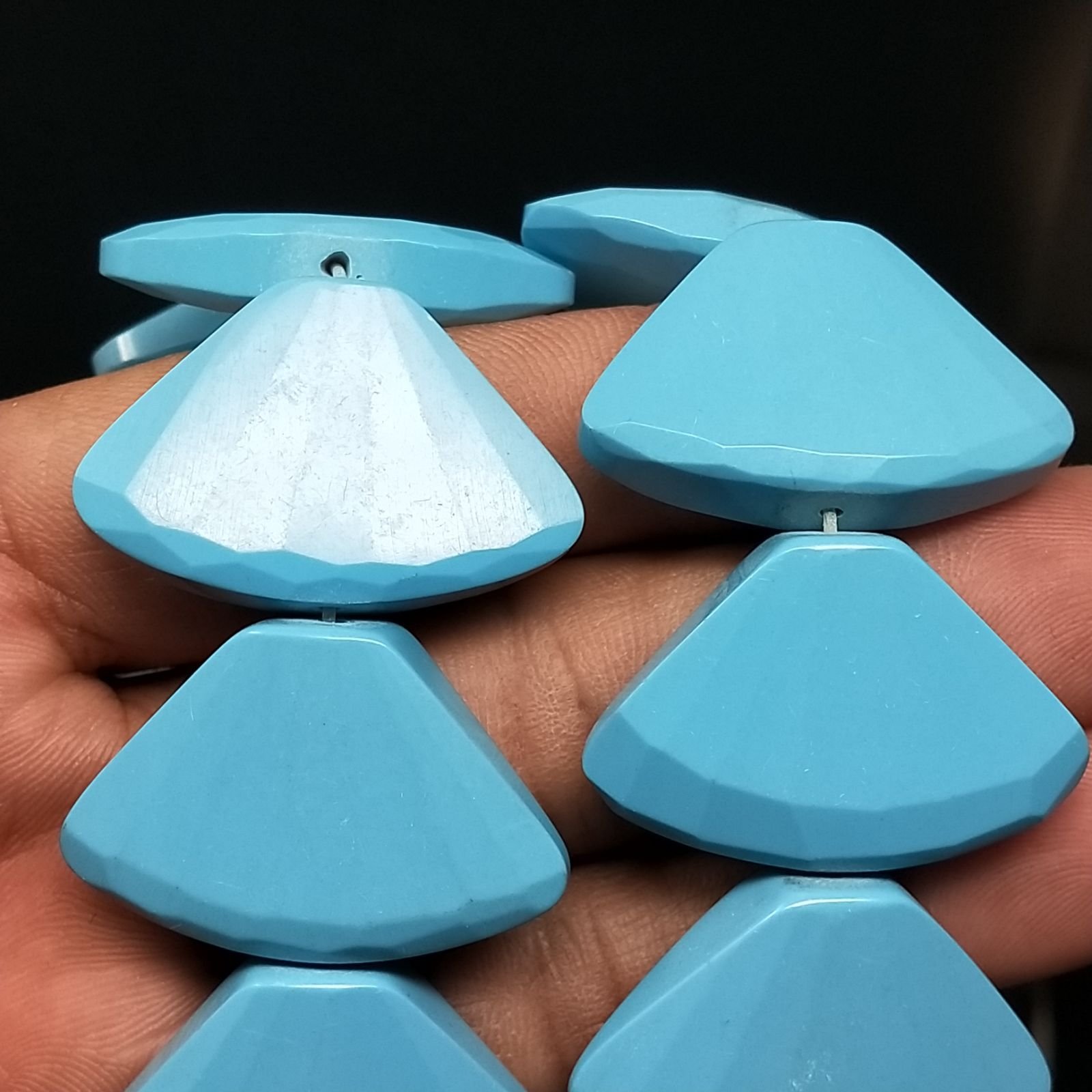 Pasta di Turchese in Perline Forma Trapezio Piatto Sfaccettato Foro Passante 33X21mm